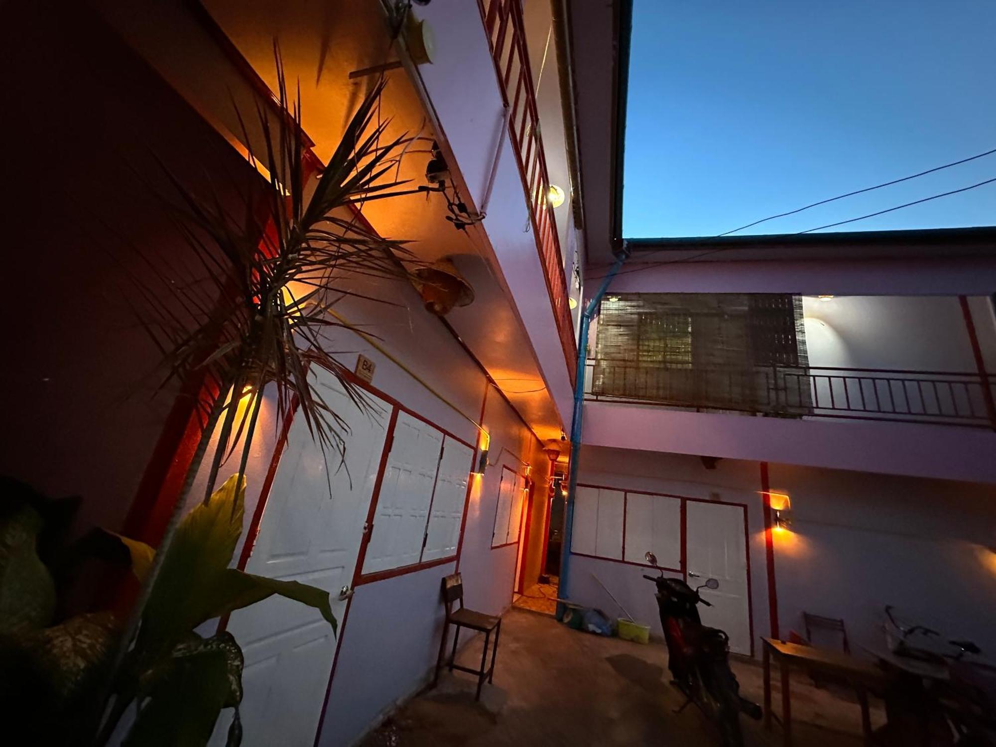 Heaven Guesthouse Pakse Extérieur photo